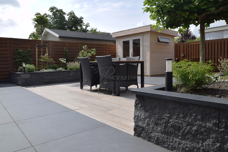 Natuursteen Basalt vijverranden 3x15x100 cm Geslepen**