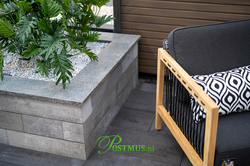 Natuursteen Basalt vijverranden 3x15x100 cm Geslepen**