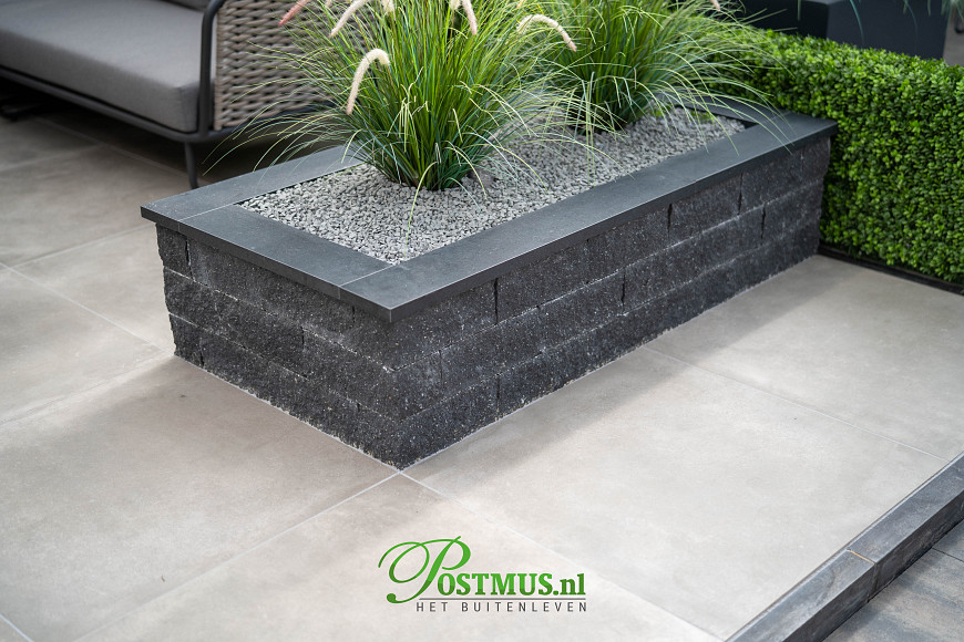 Natuursteen Basalt vijverranden 3x15x100 cm Geslepen**
